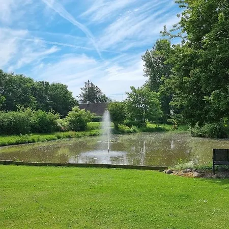 Δωμάτια σε οικογενειακή κατοικία Vaerelse, Tv-stue Og Spiserum Uden Vand, Ikke Kokken, Pa Forste Sal , Eget Badevaerelse I Stueetagen