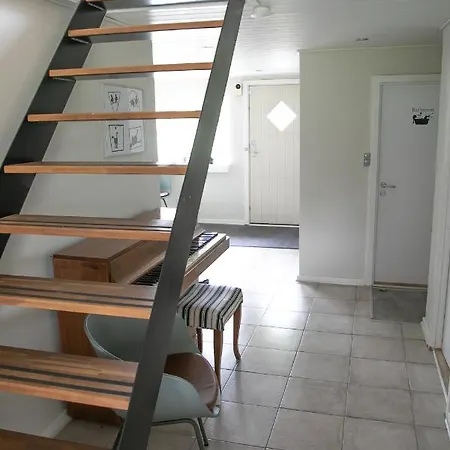 Vaerelse, Tv-stue Og Spiserum Uden Vand, Ikke Kokken, Pa Forste Sal , Eget Badevaerelse I Stueetagen Accommodatie bij particulieren *