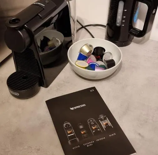 Séjour chez l'habitant Vaerelse, Tv-stue Og Spiserum Uden Vand, Ikke Kokken, Pa Forste Sal , Eget Badevaerelse I Stueetagen