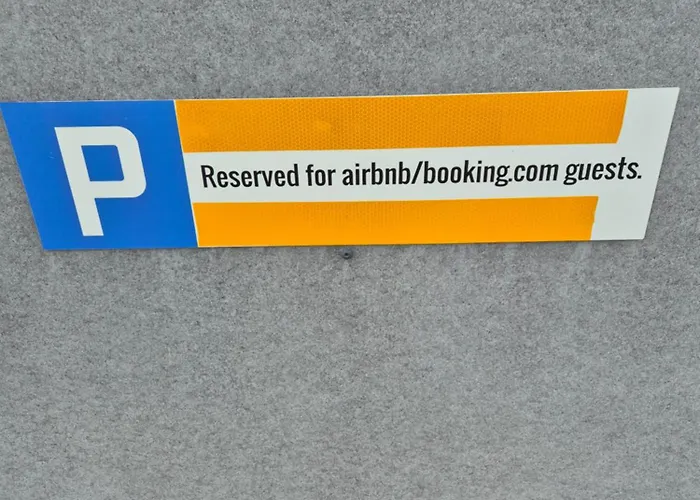 Séjour chez l'habitant Vaerelse, Tv-stue Og Spiserum Uden Vand, Ikke Kokken, Pa Forste Sal , Eget Badevaerelse I Stueetagen Kvaerndrup